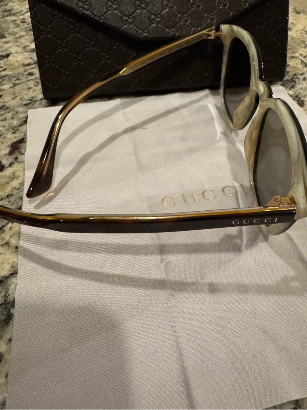 Gucci sunglasses - Picture 6 of 8